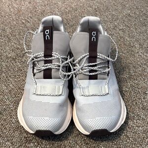 Gently used On Running Cloudnova sneakers